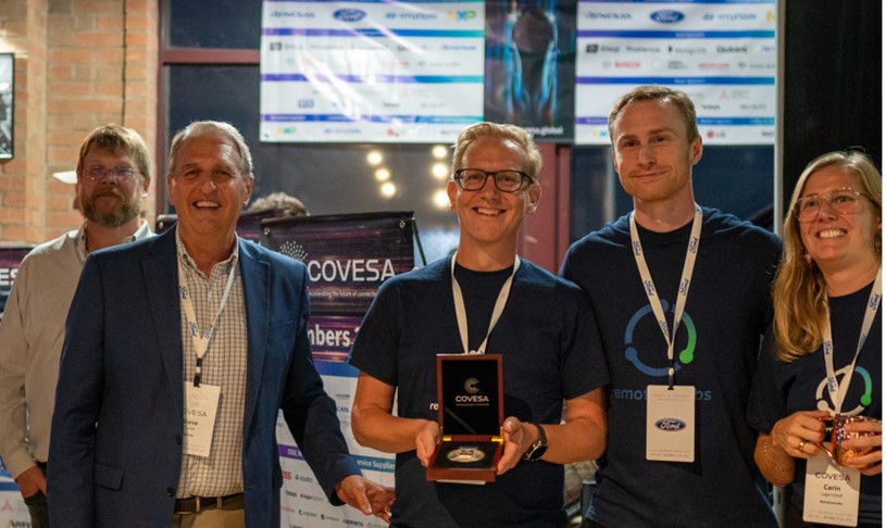 remotivelabs amm COVESA Executive Director Steve Crumb with the RemotiveLabs team